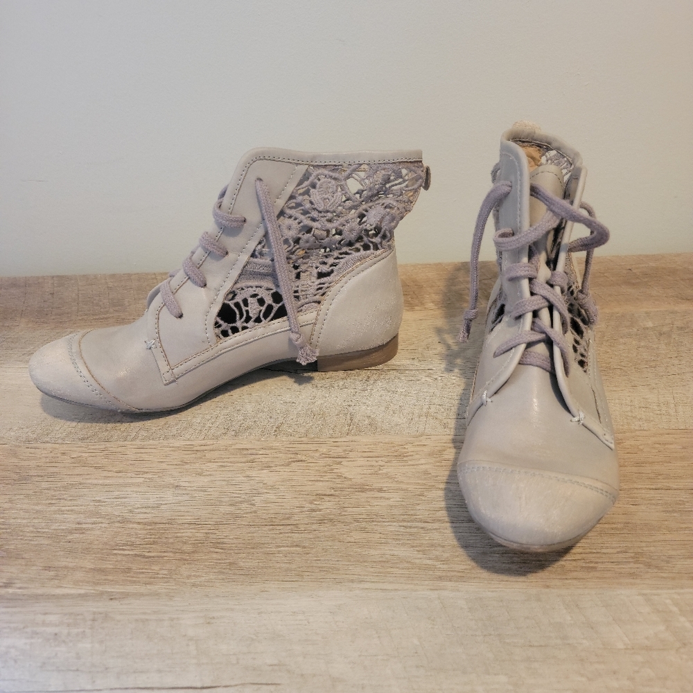 Latigo Anthropologie Frisbee Crochet Prairie Boot